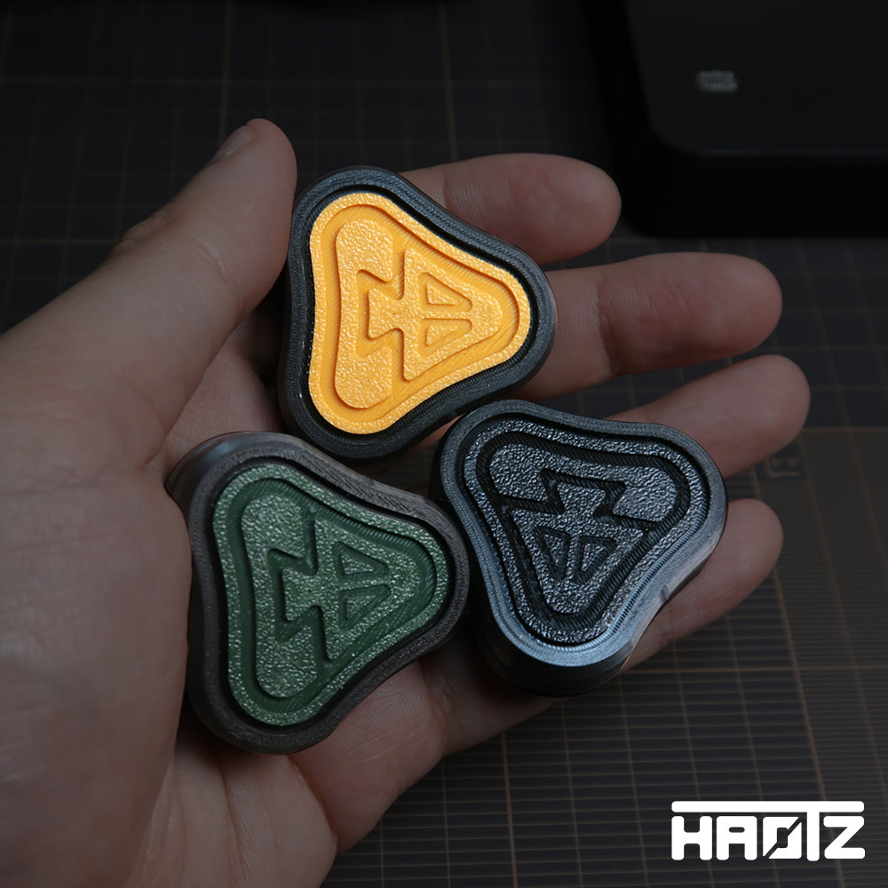 HAOTZ Tri-Mouse Slider – Triangular Infinite Push Toy with Satisfying Tactile Feedback