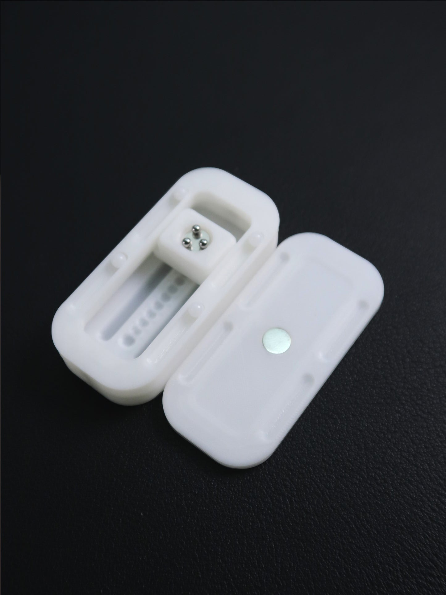 HAOTZ Sticky Mouse – Magnetic Fidget Slider for Stress Relief, Tactile & Addictive Play Toy