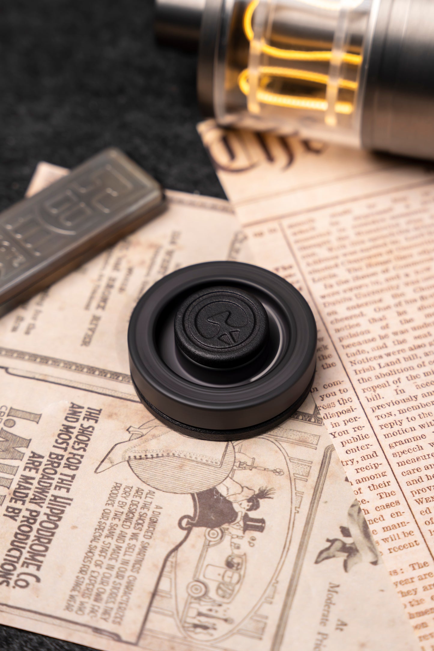 HAOTZ "Decision" – Kinetic Desktop Spinner with Inertia Track