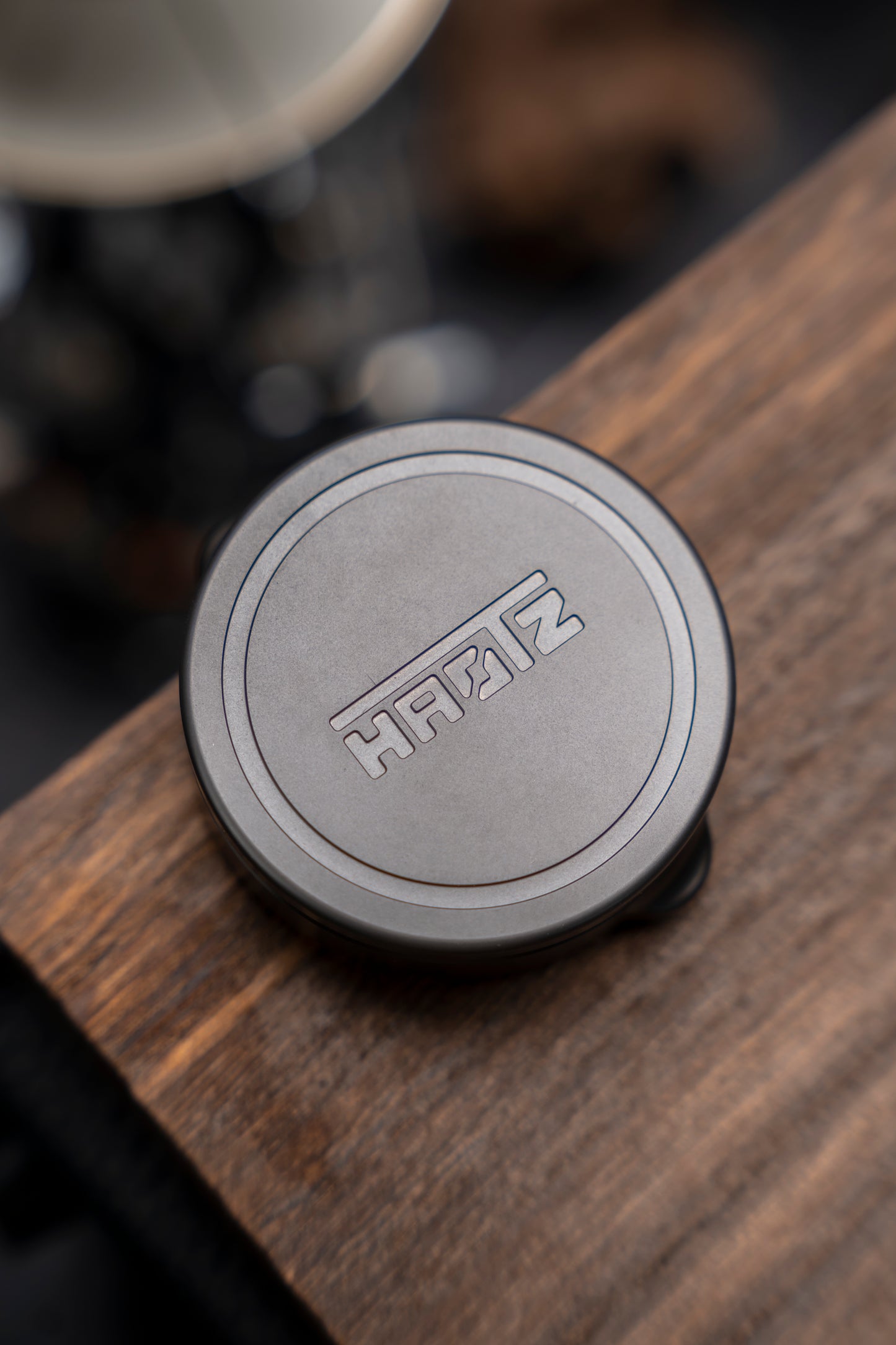 HAOTZ Metal Decision Spinner – Kinetic Magnetic Desk Toy