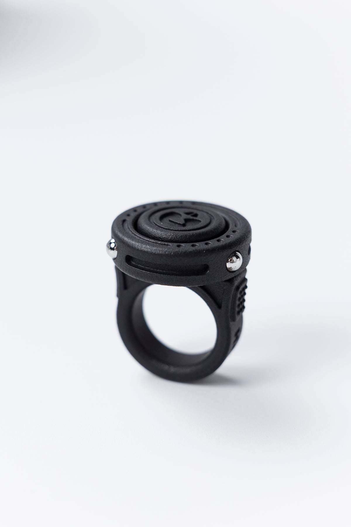 HAOTZEDC RingCore Nylon Fidget Spinner Ring – One-Handed EDC Toy